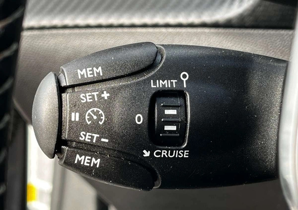 Peugeot 2008 cena 89900 przebieg: 30484, rok produkcji 2021 z Nowy Sącz małe 781